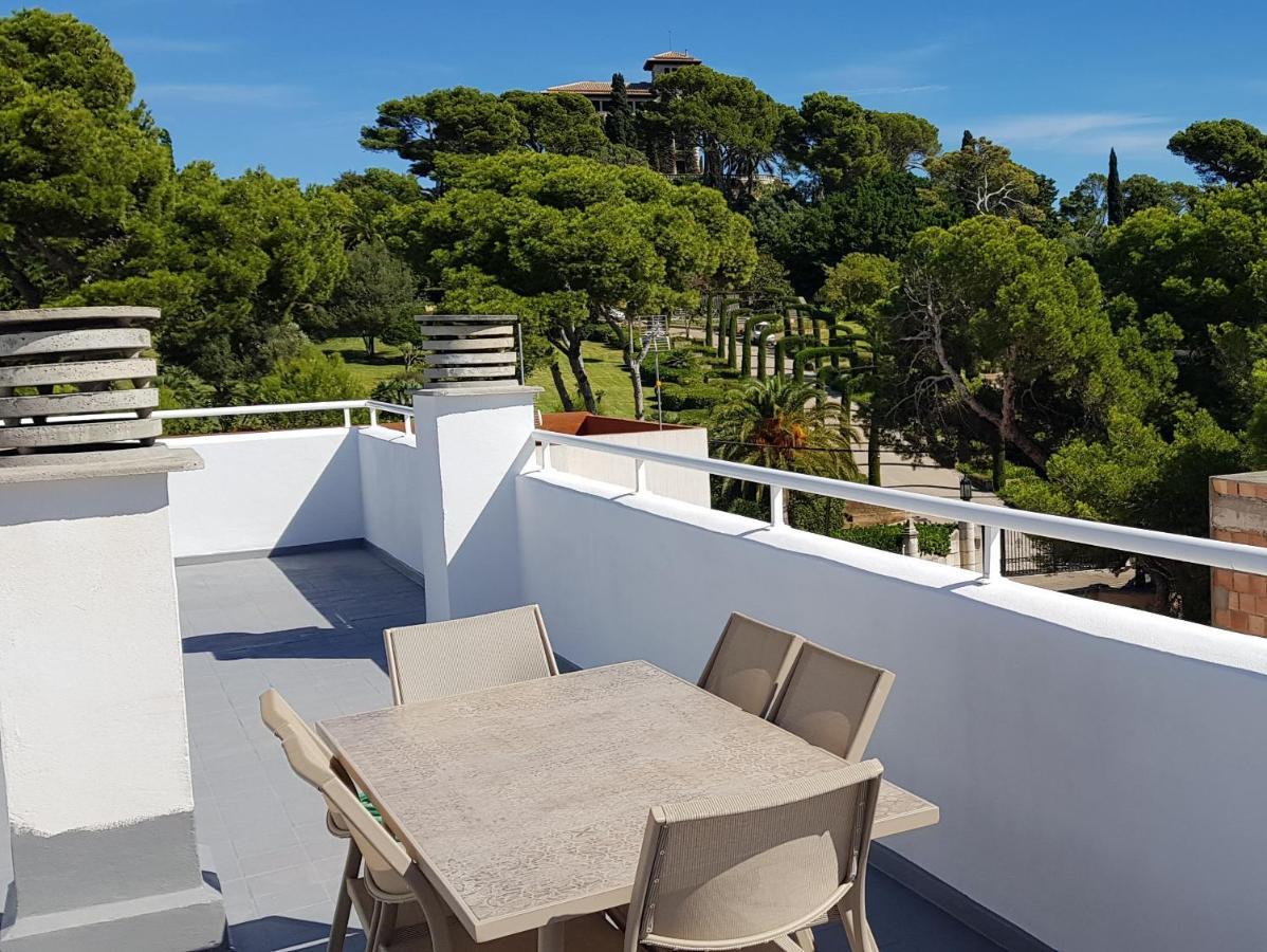 Sonne & Meerblick Aus 40 Grad Heissem Whirlpool Geniessen - Zentral Am Hafen Und Dennoch Ruhig Cala Ratjada  Exterior photo